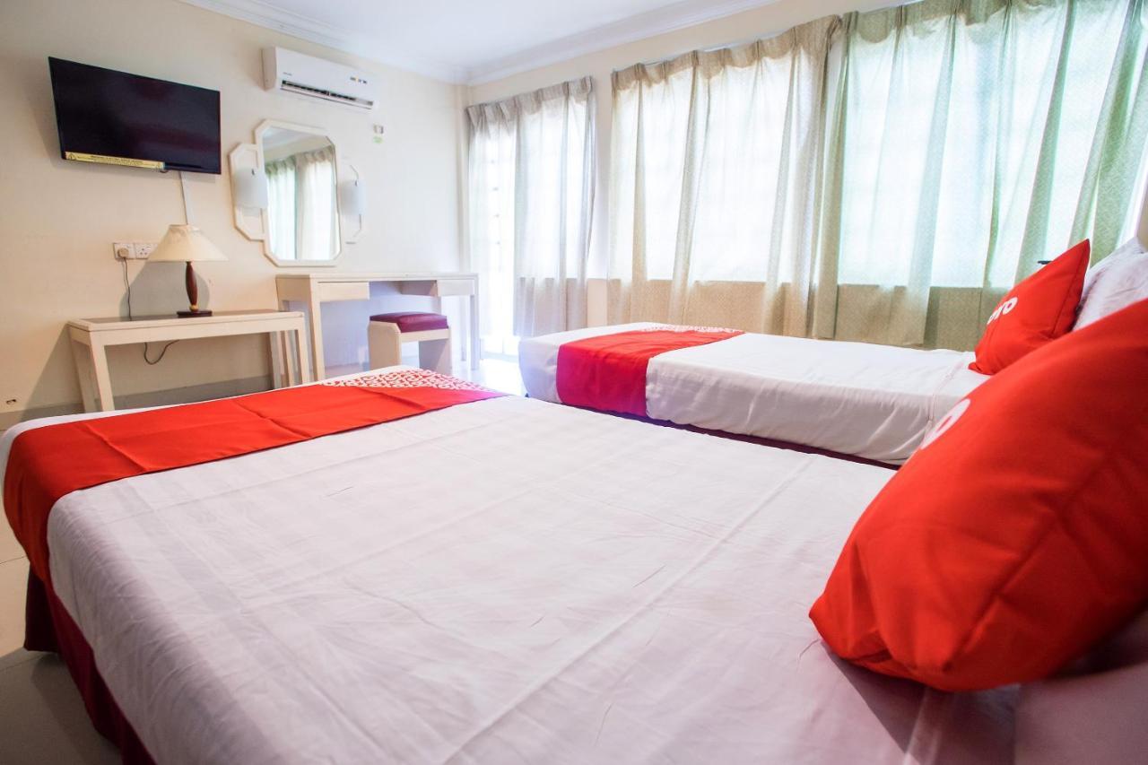Carlton Star Hotel Серембан Екстериор снимка
