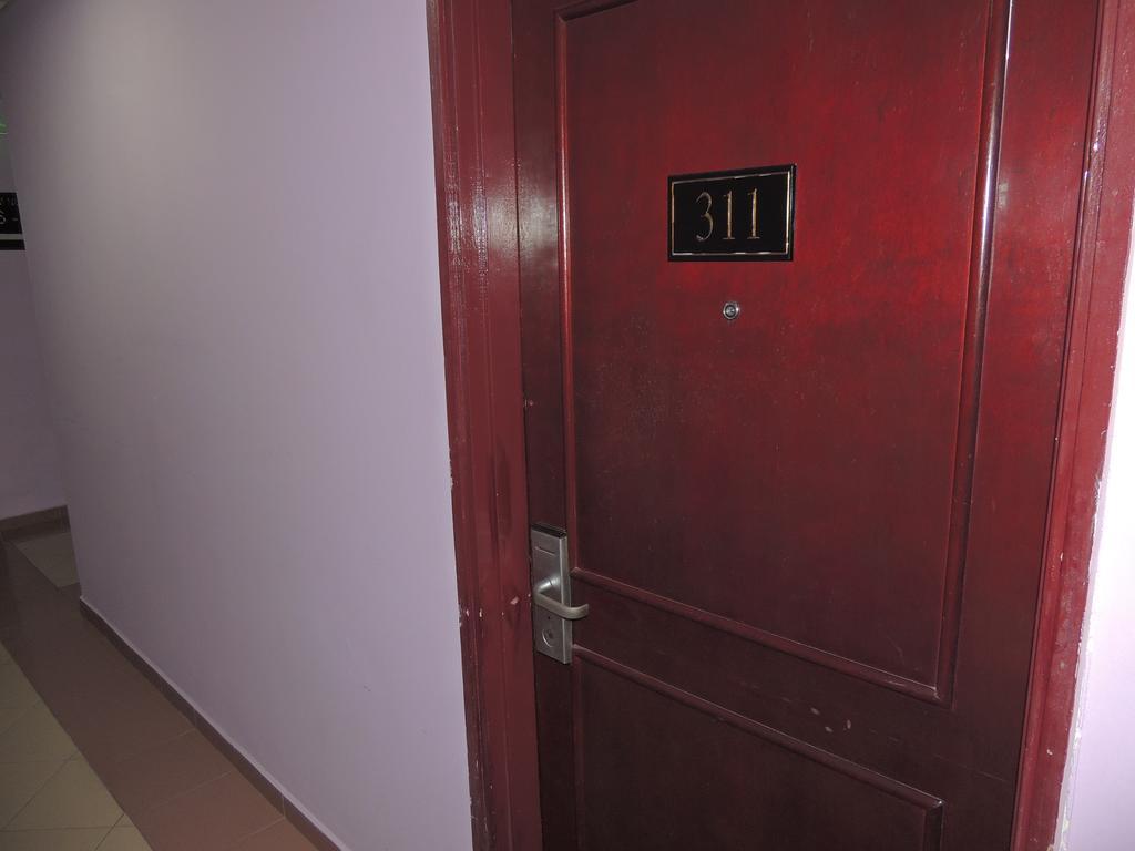 Carlton Star Hotel Серембан Екстериор снимка