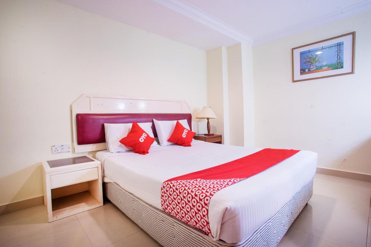 Carlton Star Hotel Серембан Екстериор снимка